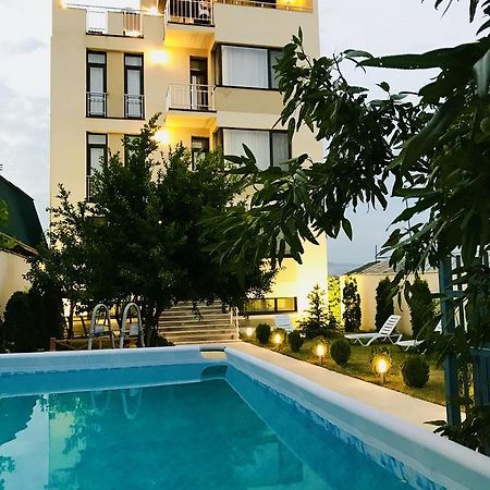 Hotel King Tom Tbiliszi Kültér fotó