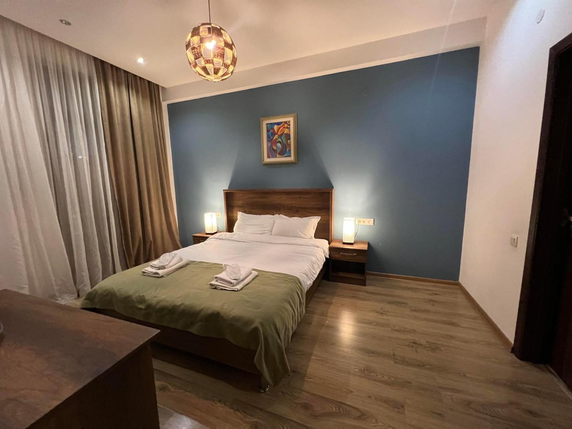 Hotel King Tom Tbiliszi Kültér fotó