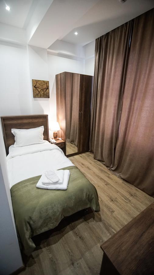 Hotel King Tom Tbiliszi Kültér fotó