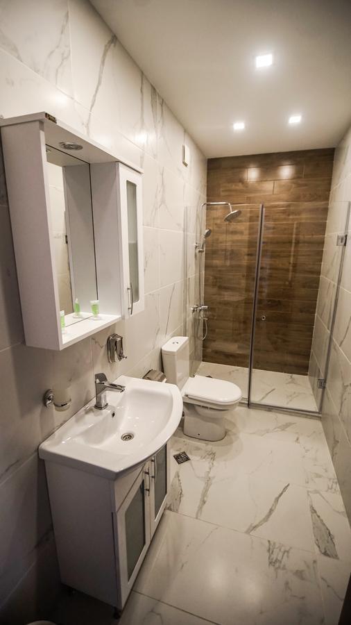 Hotel King Tom Tbiliszi Kültér fotó