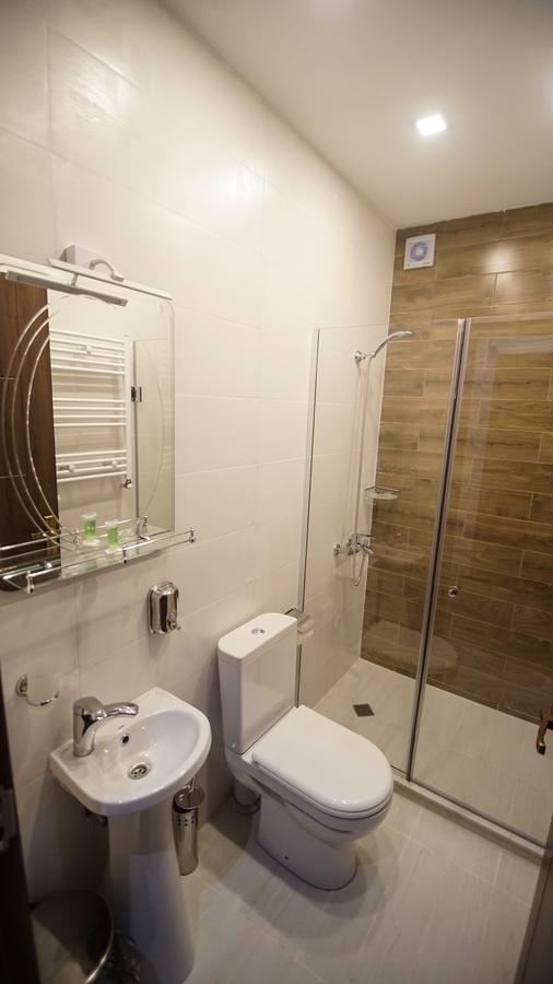 Hotel King Tom Tbiliszi Kültér fotó