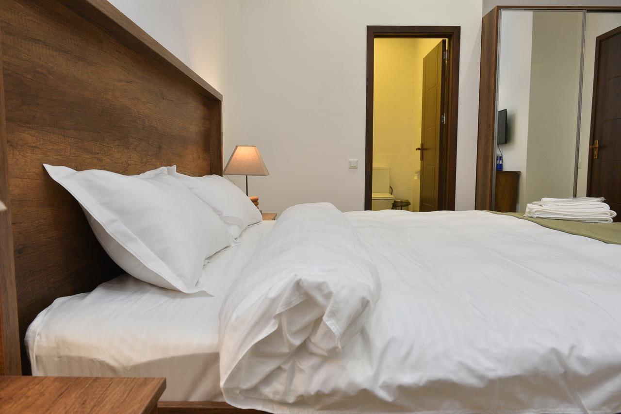 Hotel King Tom Tbiliszi Kültér fotó