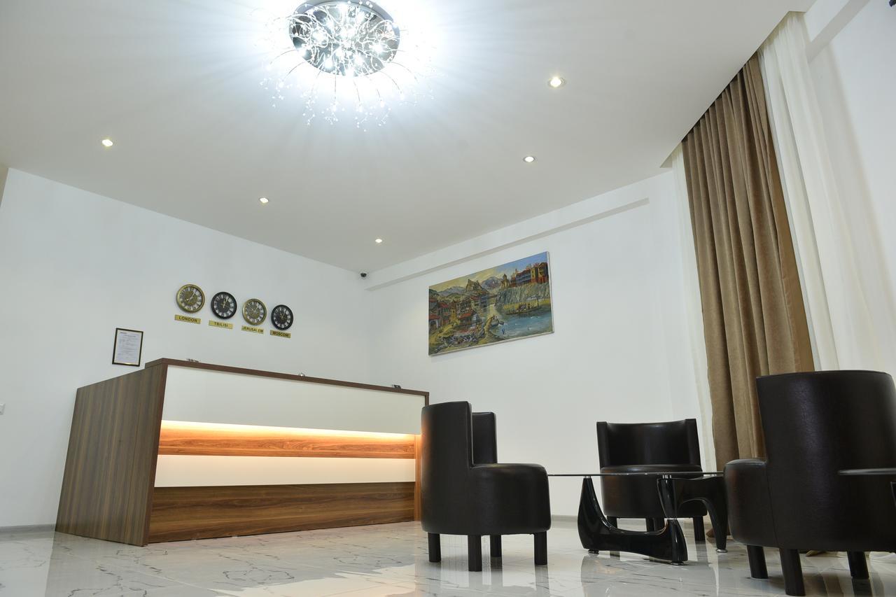 Hotel King Tom Tbiliszi Kültér fotó