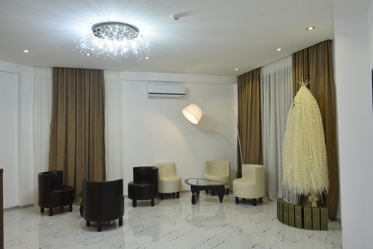Hotel King Tom Tbiliszi Kültér fotó