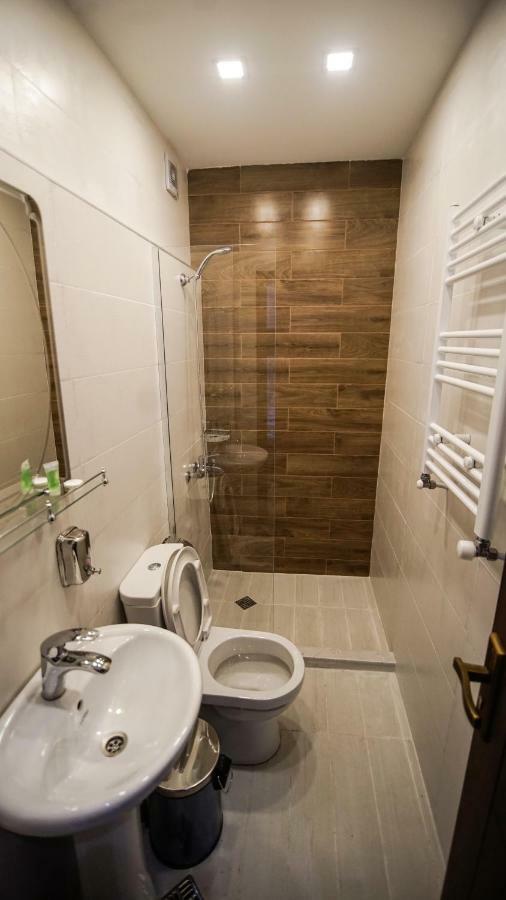 Hotel King Tom Tbiliszi Kültér fotó